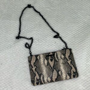 Kelly wynne purse
